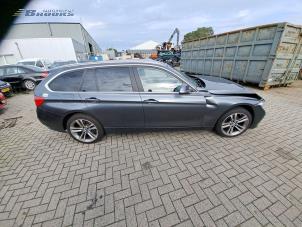 Usagé Rail de toit droit BMW 3 serie Touring (F31) 316i 1.6 16V Prix € 125,00 Règlement à la marge proposé par Autobedrijf Brooks