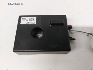 Used Antenna Amplifier BMW 3 serie Touring (F31) 316i 1.6 16V Price € 40,00 Margin scheme offered by Autobedrijf Brooks