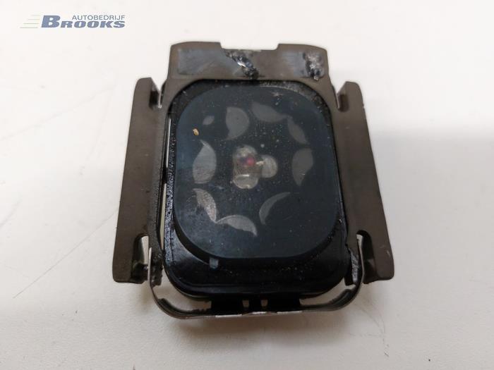 Begagnade Regnsensor Peugeot 3008 I (0U/HU) 1.6 VTI 16V Pris € 10,00 Marginaltabell erbjuds av Autobedrijf Brooks