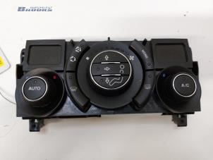 Usados Panel de control de calefacción Peugeot 3008 I (0U/HU) 1.6 VTI 16V Precio € 85,00 Norma de margen ofrecido por Autobedrijf Brooks