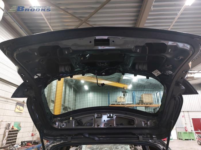 Tailgate from a Opel Astra J Sports Tourer (PD8/PE8/PF8) 1.6 CDTI 16V 2015