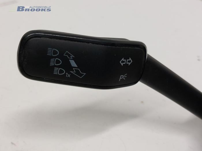 Interruptor combinado columna de dirección de un Volkswagen Golf VII (AUA) 1.6 TDI BlueMotion 16V 2013
