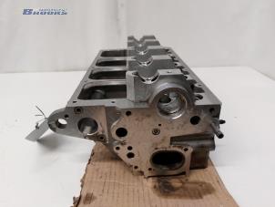 Culasse d'un Volkswagen Caddy III (2KA,2KH,2CA,2CH) 1.9 TDI 2008