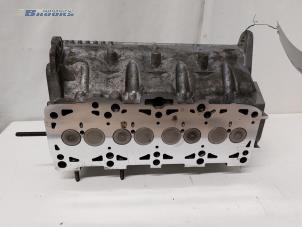 Culasse d'un Volkswagen Caddy III (2KA,2KH,2CA,2CH) 1.9 TDI 2008