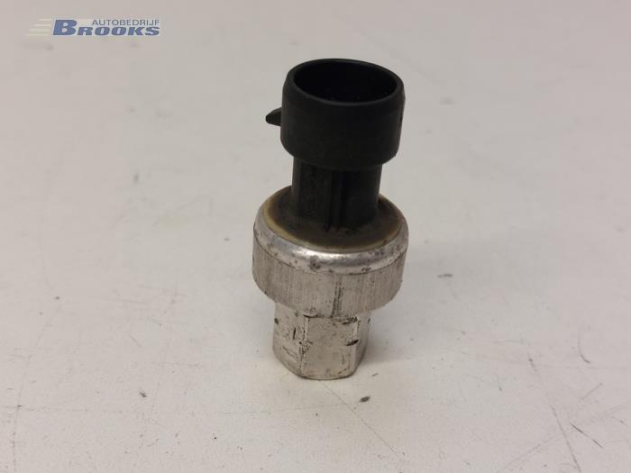 Begagnade Trycksensor, luftkonditionering Opel Astra J Sports Tourer (PD8/PE8/PF8) 1.6 CDTI 16V Pris € 20,00 Marginaltabell erbjuds av Autobedrijf Brooks