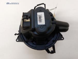 Used Heating and ventilation fan motor Renault Clio IV (5R) 1.5 Energy dCi 90 FAP Price € 20,00 Margin scheme offered by Autobedrijf Brooks