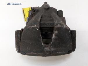 Used Front brake calliper, right Opel Combo (Corsa C) 1.7 CDTi 16V Price € 20,00 Margin scheme offered by Autobedrijf Brooks