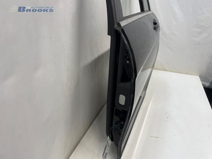 Porte arrière gauche d'un Mercedes-Benz C Estate (S204) 1.8 C-180 CGI 16V 2013