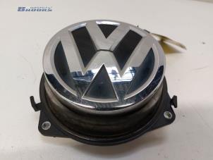 Usagé Poignée hayon Volkswagen Golf VII (AUA) 1.6 TDI BlueMotion 16V Prix € 15,00 Règlement à la marge proposé par Autobedrijf Brooks