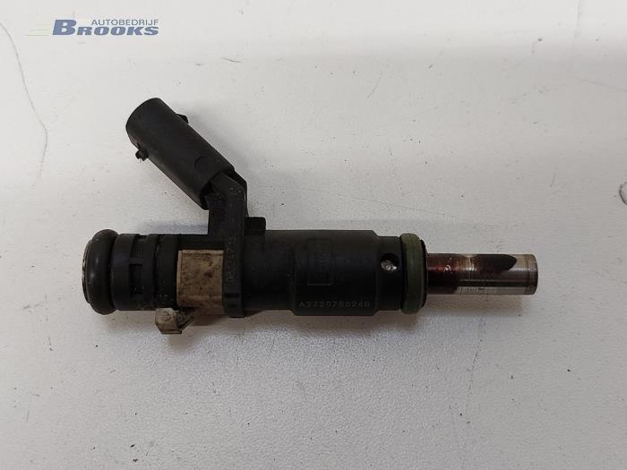 Usagé Injecteur (injection essence) Mercedes S (W221) 3.5 S-350 24V Prix € 15,00 Règlement à la marge proposé par Autobedrijf Brooks