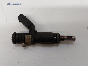 Used Injector (petrol injection) Mercedes S (W221) 3.5 S-350 24V Price € 15,00 Margin scheme offered by Autobedrijf Brooks