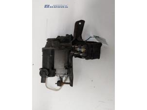 Used Air pump (suspension) Mercedes S (W221) 3.5 S-350 24V Price € 425,00 Margin scheme offered by Autobedrijf Brooks
