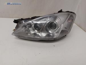 Used Headlight, left Mercedes S (W221) 3.5 S-350 24V Price € 750,00 Margin scheme offered by Autobedrijf Brooks