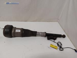 Used Rear shock absorber rod, right Mercedes S (W221) 3.5 S-350 24V Price € 175,00 Margin scheme offered by Autobedrijf Brooks