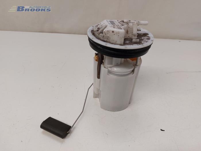 Usagé Pompe d'injection Ford Fiesta 6 (JA8) 1.0 Ti-VCT 12V 65 Prix € 40,00 Règlement à la marge proposé par Autobedrijf Brooks