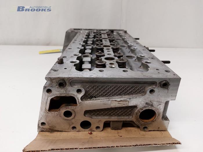 Cylinder head from a Iveco New Daily IV 35C15V, 35C15V/P 2008