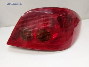 Used Taillight, right Peugeot 307 (3A/C/D) 1.6 16V Price € 20,00 Margin scheme offered by Autobedrijf Brooks