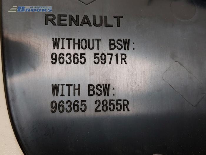 Cristal reflectante derecha de un Renault Trafic (1FL/2FL/3FL/4FL) 1.6 dCi 115 2017