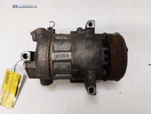 Used Air conditioning pump Renault Clio IV (5R) 0.9 Energy TCE 90 12V Price € 60,00 Margin scheme offered by Autobedrijf Brooks