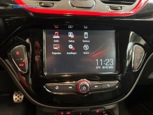 Usados Radio Opel Corsa E 1.0 SIDI Turbo 12V Precio € 150,00 Norma de margen ofrecido por Autobedrijf Brooks