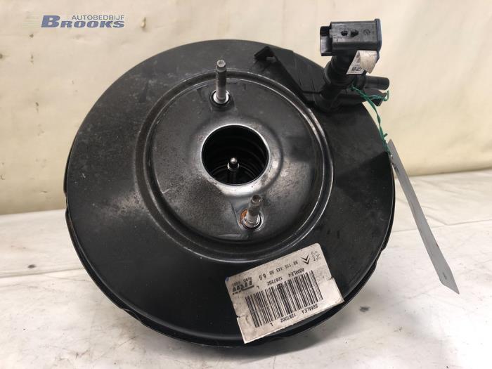 Usagé Servo frein Peugeot 208 I (CA/CC/CK/CL) 1.2 Vti 12V PureTech 82 Prix € 20,00 Règlement à la marge proposé par Autobedrijf Brooks
