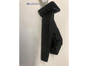 Used Accelerator pedal BMW i3 (I01) i3s 120Ah Price € 20,00 Margin scheme offered by Autobedrijf Brooks
