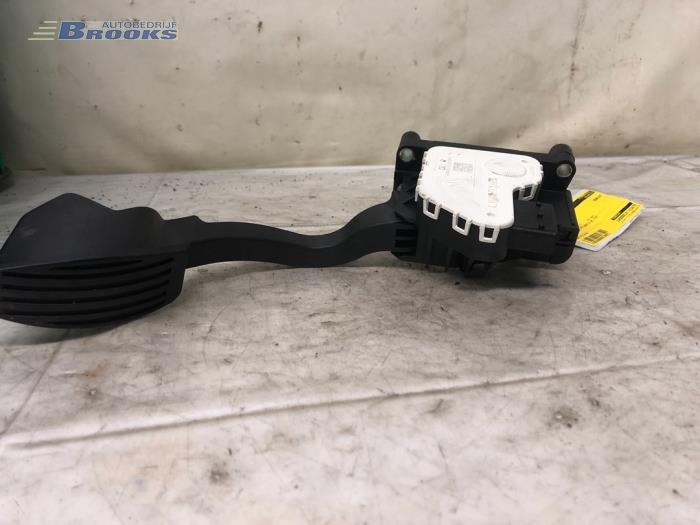 Begagnade Gaspedalsensor Fiat 500 (312) 0.9 TwinAir 80 Pris € 30,00 Marginaltabell erbjuds av Autobedrijf Brooks