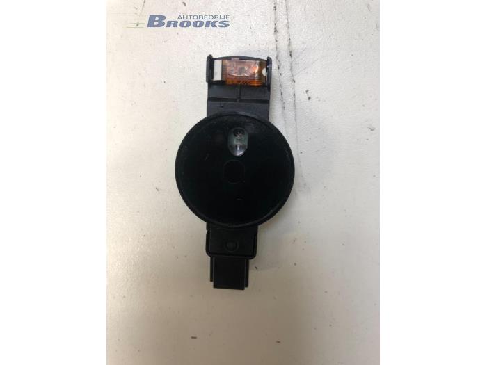 Begagnade Regnsensor BMW i3 (I01) i3s 120Ah Pris € 40,00 Marginaltabell erbjuds av Autobedrijf Brooks