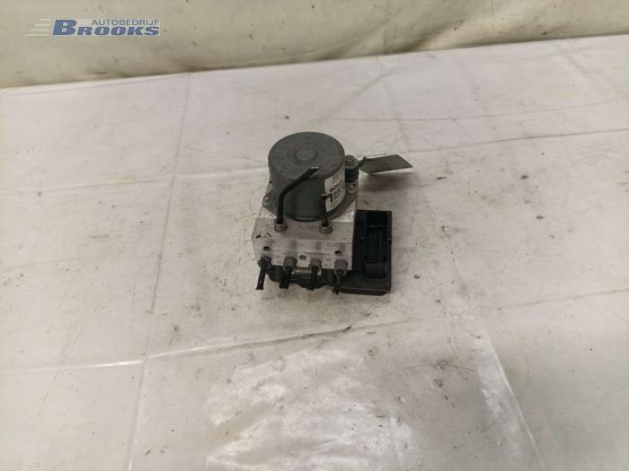 Begagnade ABS-pump Fiat 500 (312) 0.9 TwinAir 80 Pris € 100,00 Marginaltabell erbjuds av Autobedrijf Brooks