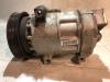 Air conditioning pump from a Renault Clio IV (5R) 1.5 Energy dCi 90 FAP 2015