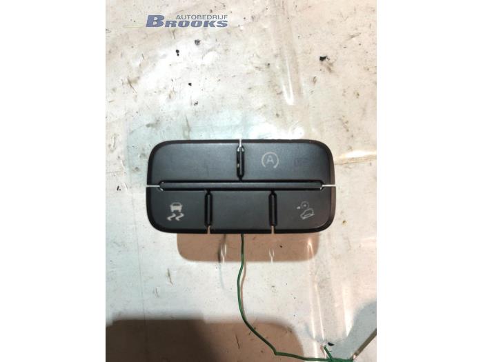 Usados Interruptor Ford Ranger 2.0 EcoBlue 16V 4x4 Precio € 15,00 Norma de margen ofrecido por Autobedrijf Brooks