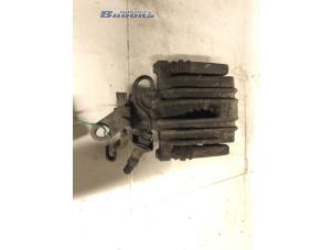 Used Rear brake calliper, right Audi A3 Sportback (8PA) 1.6 FSI 16V Price € 20,00 Margin scheme offered by Autobedrijf Brooks