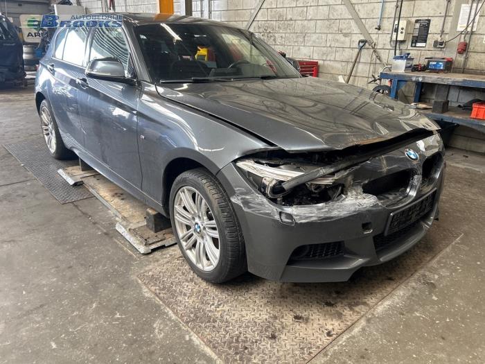 Zacisk hamulcowy lewy przód z BMW 1 serie (F20) 114i 1.6 16V 2015
