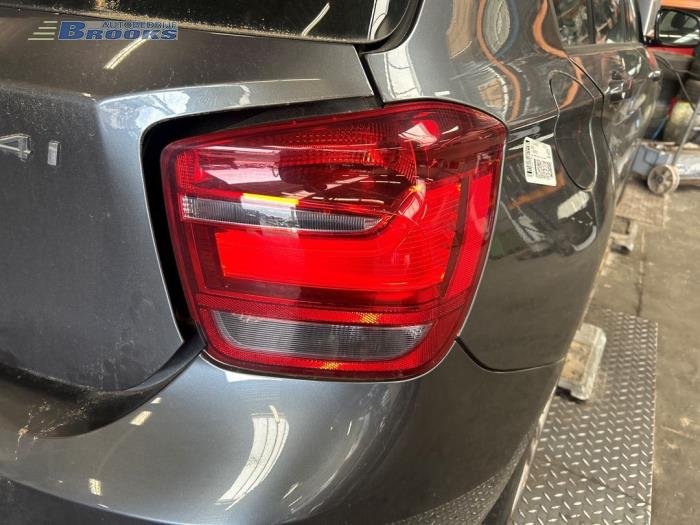 Feu arrière droit d'un BMW 1 serie (F20) 114i 1.6 16V 2015