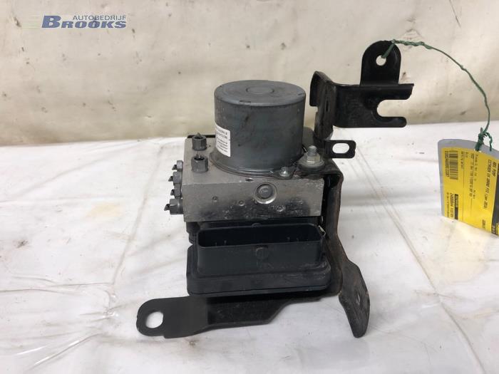 Gebrauchte ABS Pumpe Citroen C4 Grand Picasso (3A) 1.2 12V PureTech 130 Preis € 150,00 Margenregelung angeboten von Autobedrijf Brooks