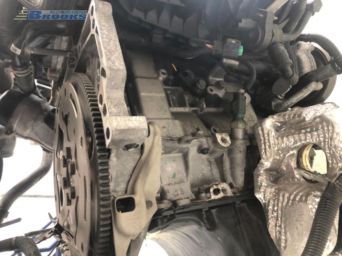 Engine from a Citroën C4 Berline (NC) 1.6 16V VTi 2012