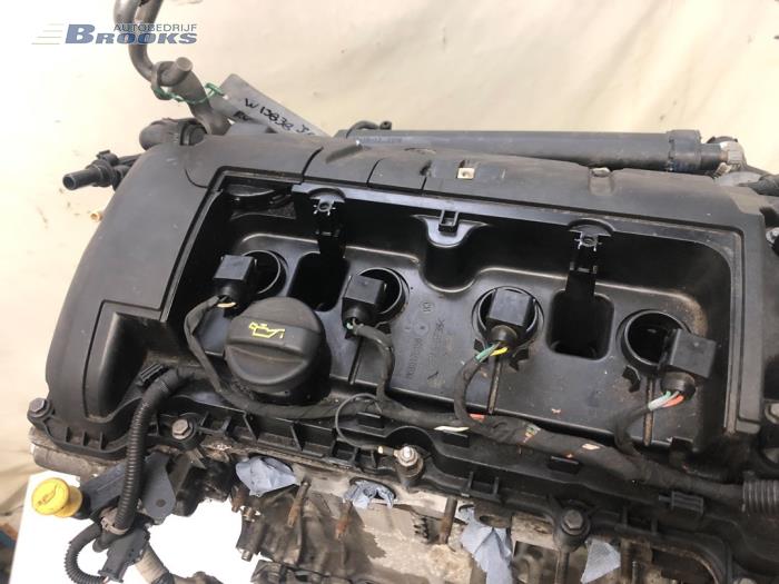 Engine from a Citroën C4 Berline (NC) 1.6 16V VTi 2012