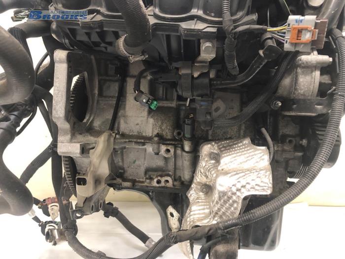 Engine from a Citroën C4 Berline (NC) 1.6 16V VTi 2012