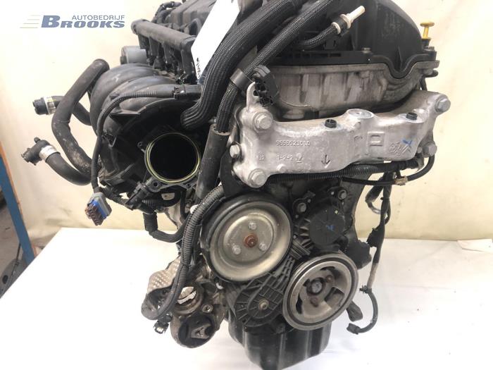 Engine from a Citroën C4 Berline (NC) 1.6 16V VTi 2012