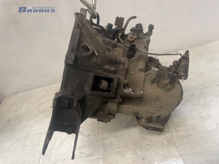 Getriebe van een Mitsubishi Eclipse (D5) 3.0 V6 24V 2002
