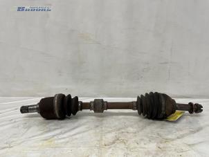 Usagé Arbre de transmission avant gauche Mitsubishi Eclipse (D5) 3.0 V6 24V Prix € 200,00 Règlement à la marge proposé par Autobedrijf Brooks