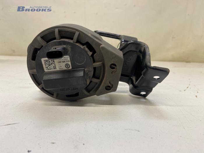 Used Water pump Audi Q4 (F4B) 35 e-tron Price € 20,00 Margin scheme offered by Autobedrijf Brooks