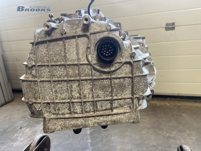 Gearbox from a Audi A4 Avant (B8) 2.0 TDI 16V 2013