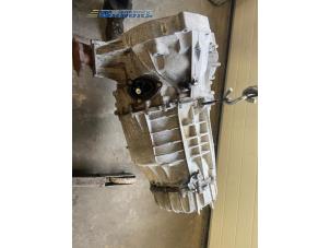 Gearbox from a Audi A4 Avant (B8) 2.0 TDI 16V 2013