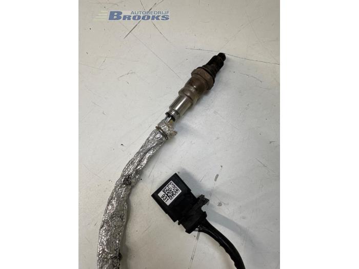 Lambda probe from a Volkswagen Transporter T6 2.0 TDI 2021