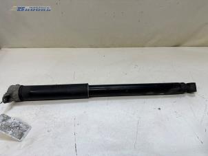 Begagnade Stötdämpare, höger bak Volvo V40 (MV) 2.0 D2 16V Pris € 25,00 Marginaltabell erbjuds av Autobedrijf Brooks