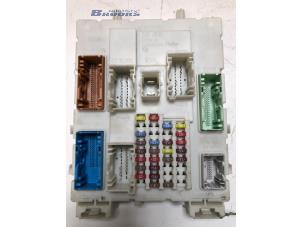 Module électronique central d'un Volvo V40 (MV) 2.0 D2 16V 2015