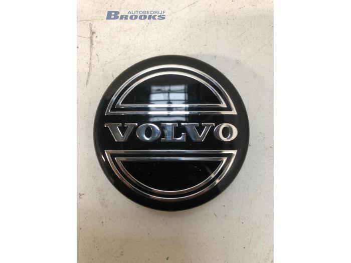 Używane Kolpak Volvo V40 (MV) 2.0 D2 16V Cena € 10,00 Procedura marży oferowane przez Autobedrijf Brooks