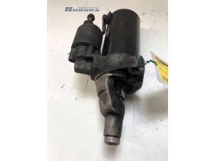 Starter from a Audi A4 Avant (B6) 2.5 TDI 24V 2005