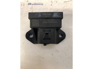 Usados Módulo combustible ADM Ford Transit Custom 2.0 TDCi 16V Eco Blue 130 Precio € 12,50 Norma de margen ofrecido por Autobedrijf Brooks